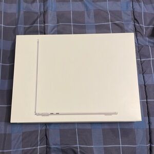 MacBook Air box